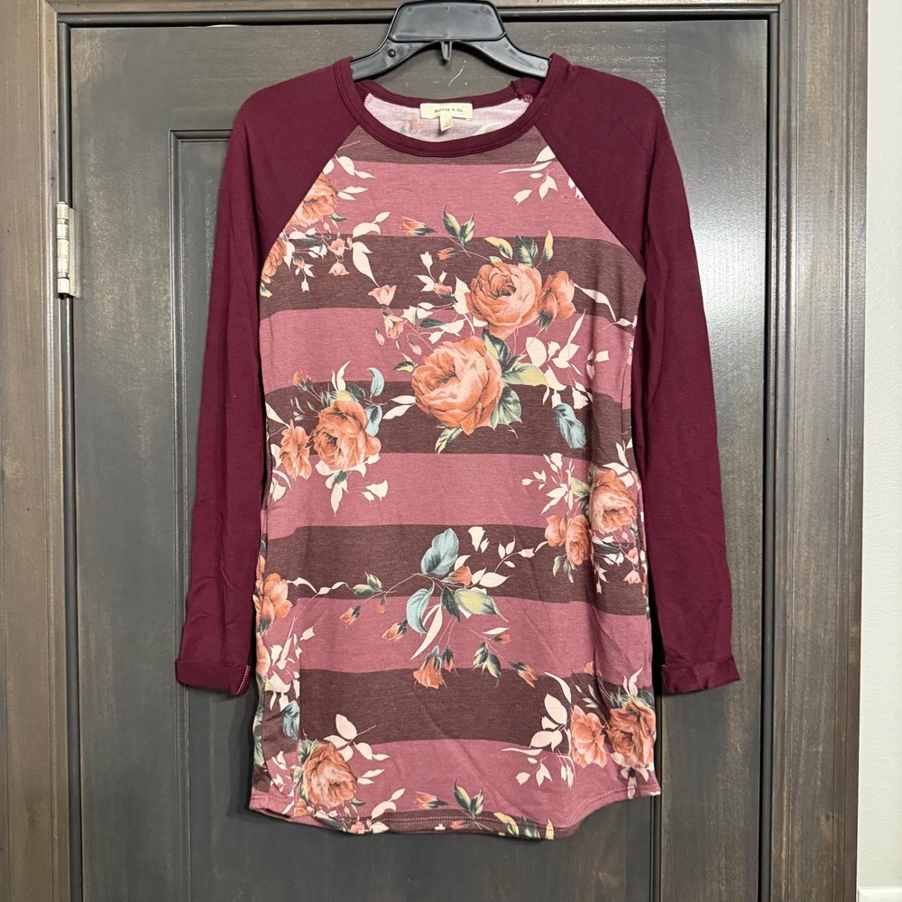Hailey & Co NWOT Womens Burgundy Floral Striped Raglan Long Sleeve Tunic Top Sm